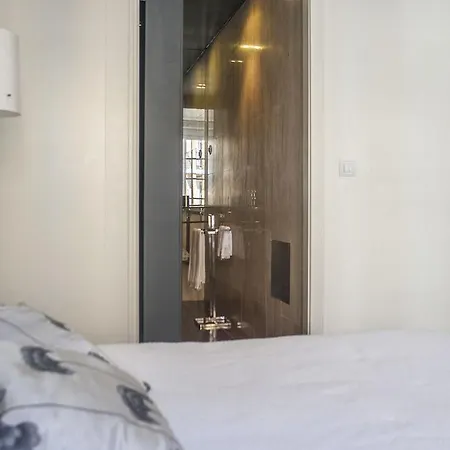 Chiado Deluxe By Architecture Tote Ser Apartment *